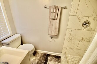 22 Rockland Terrace in Verona, NJ - Building Photo - Building Photo