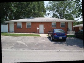 6910-6912 S 39th Ave in Omaha, NE - Building Photo
