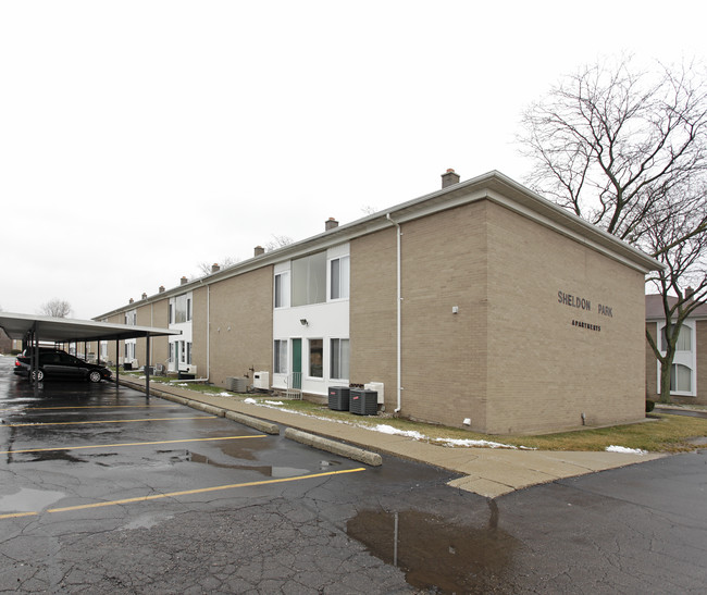 Sheldon Park in Plymouth, MI - Foto de edificio - Building Photo