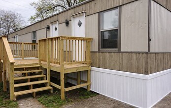 25 Deerwood Park in Centralia, IL - Foto de edificio - Building Photo