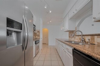 10306 Jillana Kaye Dr in Houston, TX - Building Photo - Building Photo