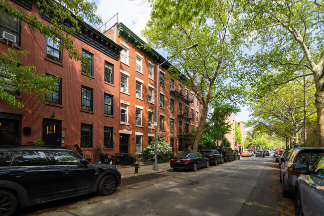 115 Wyckoff St in Brooklyn, NY - Foto de edificio - Building Photo