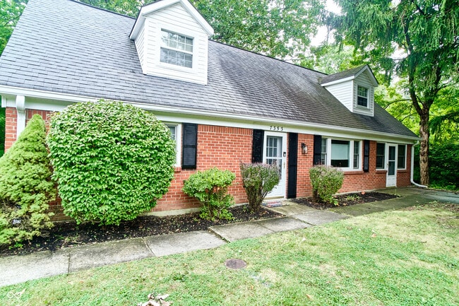 property at 7353 Grandview Dr