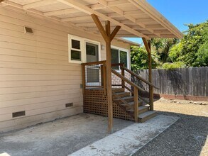8415 Spring Dr in Forestville, CA - Building Photo - Building Photo