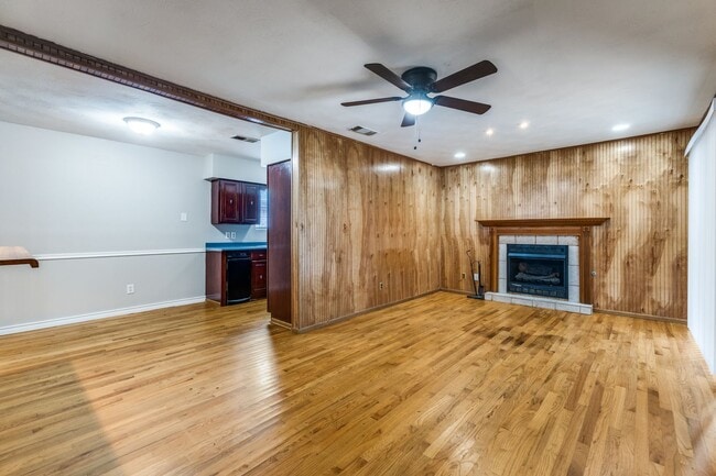 10107 Muskogee Dr in Dallas, TX - Building Photo - Building Photo