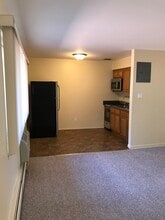 The Niche at Roman Gardens in Lindenhurst, NY - Foto de edificio - Building Photo