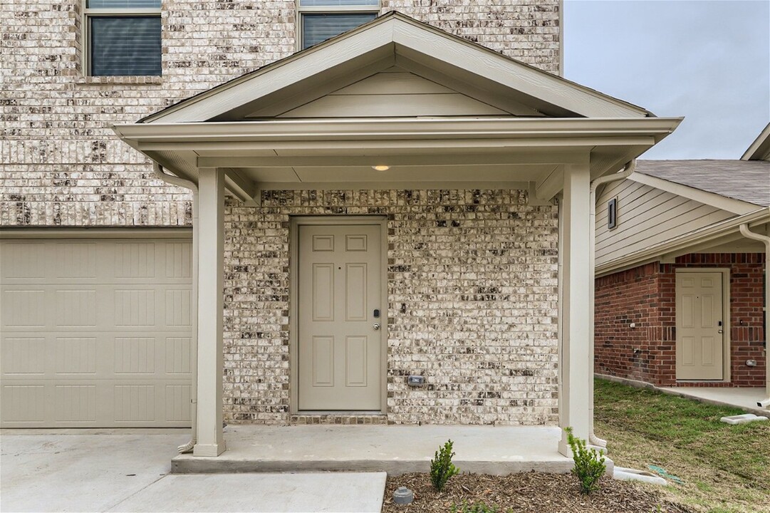 3221 Barred Owl Way in McKinney, TX - Foto de edificio