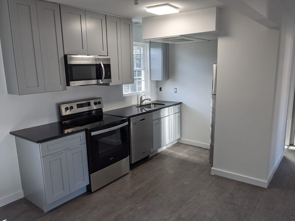 113 Wayne Pl SE in Washington, DC - Building Photo