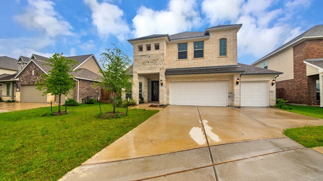 property at 31527 Westwood Rock Ln
