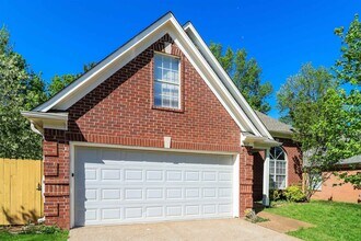 8112 Country Mill Cove in Memphis, TN - Building Photo - Building Photo