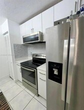 9706 Hammocks Blvd in Miami, FL - Building Photo - Building Photo