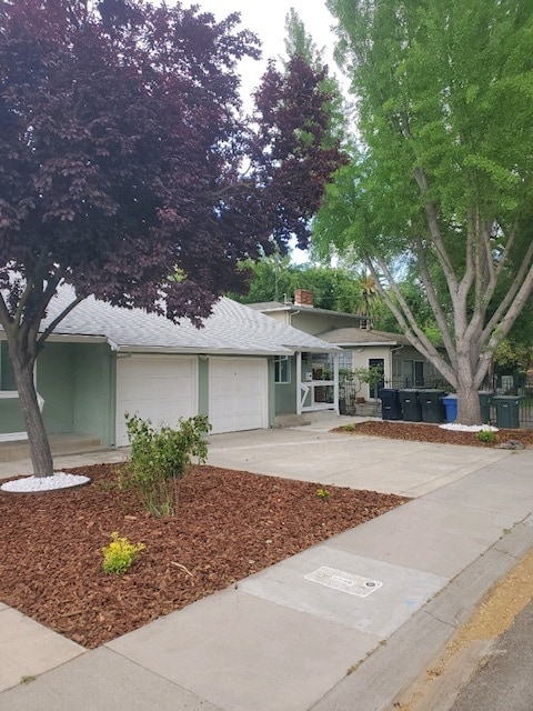 1089 6th Ave in Sacramento, CA - Foto de edificio - Building Photo