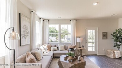 54 Peregrine Way in Burlington, NJ - Building Photo - Building Photo