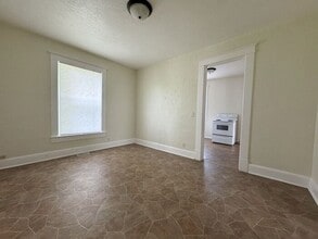 10992 500 in Lewis, IN - Building Photo - Building Photo