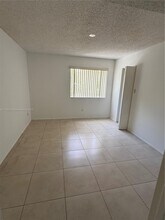 10521 SW 158th Ct in Miami, FL - Building Photo - Building Photo