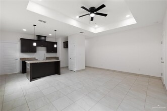 2113 Plains Rd in La Feria, TX - Foto de edificio - Building Photo