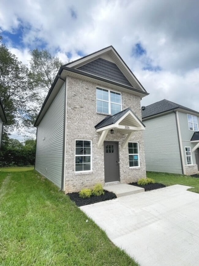 306 Honeycomb Ct in Clarksville, TN - Building Photo - Building Photo