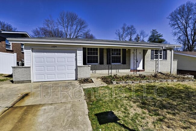 property at 11094 Worchester Dr