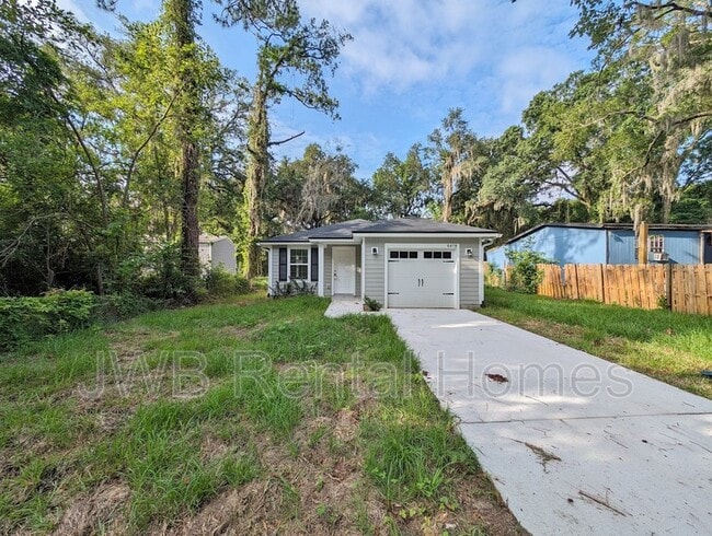 property at 6418 Paragon St