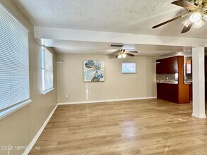 2057 Glen Gardner Dr in Jacksonville, FL - Building Photo - Building Photo