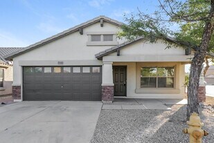 7123 S 31st Dr in Phoenix, AZ - Building Photo