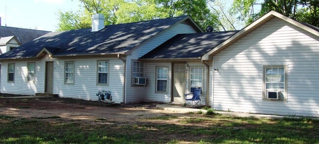 property at 725 Bloch St