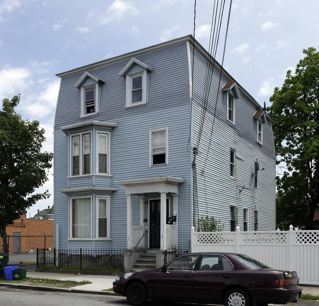 14 Adelaide Ave in Providence, RI - Building Photo - Building Photo