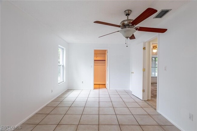 3523 Quails Walk in Bonita Springs, FL - Foto de edificio - Building Photo