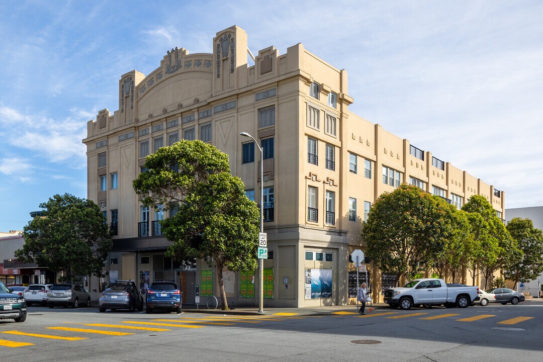 745 Clement St in San Francisco, CA - Building Photo