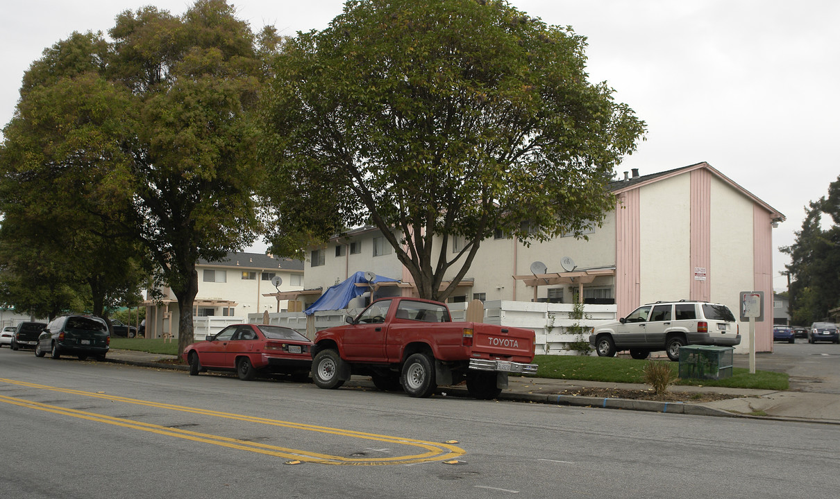 Glenmore Apartments in Fremont, CA - Foto de edificio