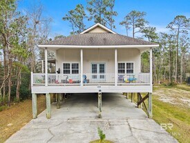 5140 Skiff Ln in Gulf Shores, AL - Building Photo