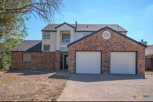 2114 Gina Dr in Harker Heights, TX - Building Photo