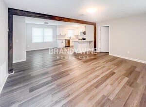 324 Laurel Ln in Stockbridge, GA - Building Photo - Building Photo