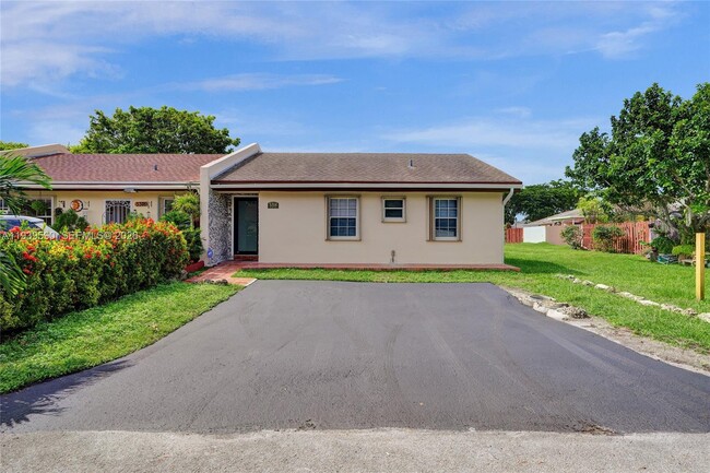 property at 5314 SW 140th Pl