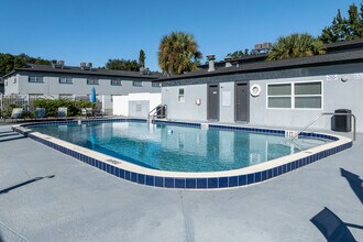 The Element at 464 in Daytona Beach, FL - Foto de edificio - Building Photo