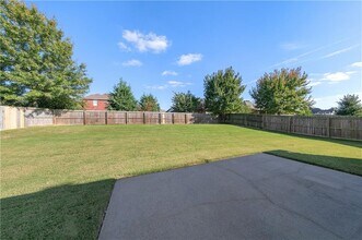 1221 Chancery Ln in Cave Springs, AR - Building Photo - Building Photo