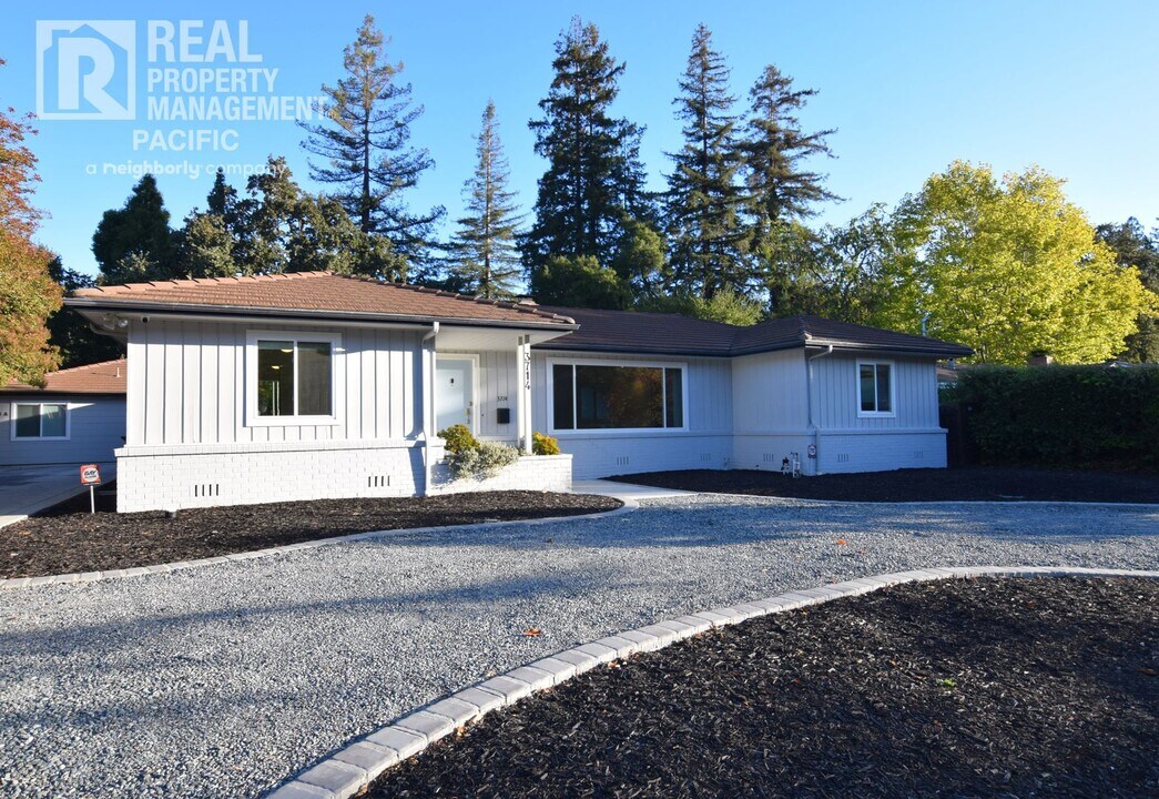 3714 Mosswood Dr in Lafayette, CA - Building Photo