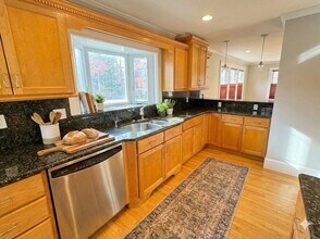 129 Hillside Rd in Watertown, MA - Building Photo - Building Photo