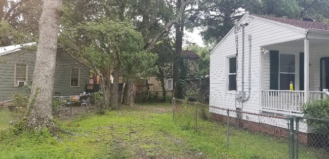 2932 Alabama Dr in North Charleston, SC - Foto de edificio - Building Photo