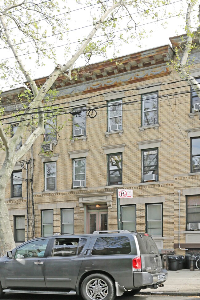 55 Saint Nicholas Ave in Brooklyn, NY - Foto de edificio - Building Photo