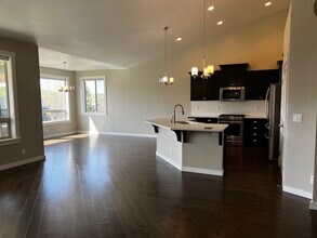 5585 W Kincreag St in Boise, ID - Building Photo - Building Photo