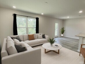 6068 Secretariat Wy in Pensacola, FL - Building Photo - Building Photo