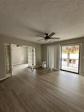 6063 Village Cir S in Orlando, FL - Building Photo - Building Photo