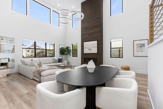 24722 La Cresta Dr in Dana Point, CA - Foto de edificio - Building Photo