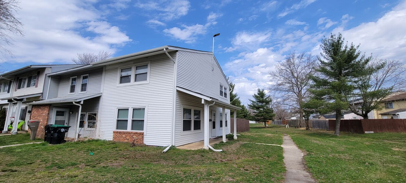 22 Memphis Ct in Sicklerville, NJ - Building Photo