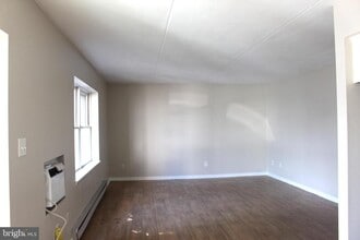 45 Eisenhower Dr in Chambersburg, PA - Building Photo - Building Photo
