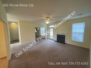 665 Pecan Ridge Cir in Kernersville, NC - Building Photo - Building Photo