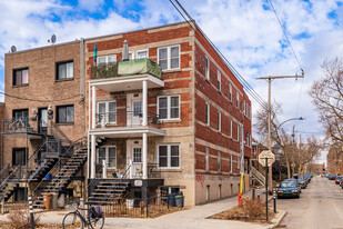 2937-2939 Holt St in Montréal, QC - Building Photo