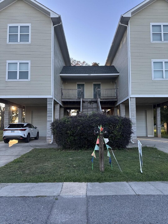 153 Markham Dr in Gulfport, MS - Building Photo