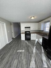 320 Donna Dr in Clarksville, TN - Building Photo - Building Photo